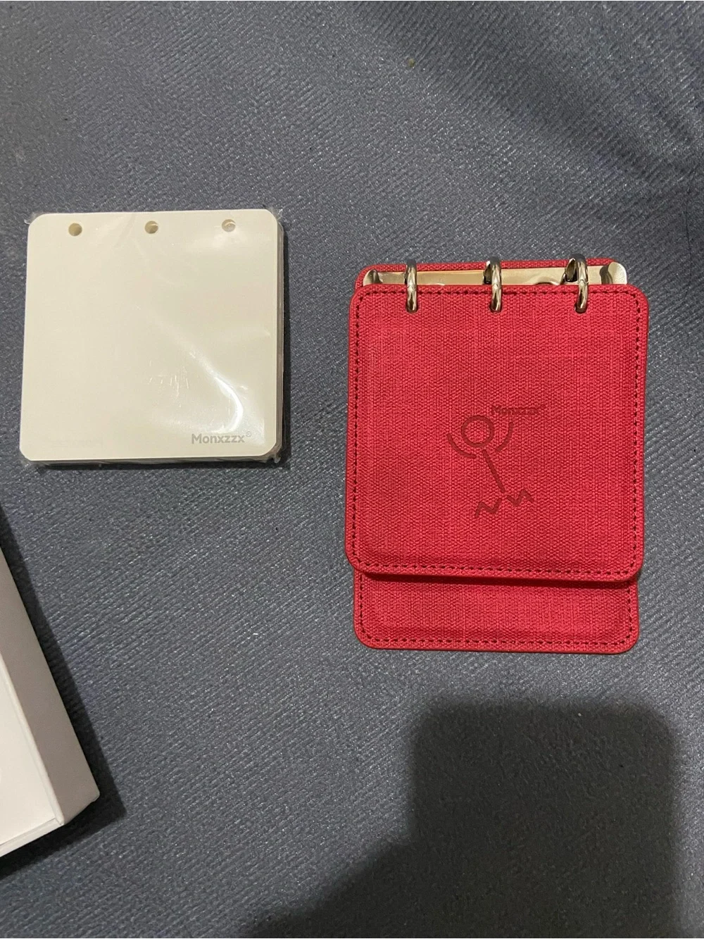N/A compact red